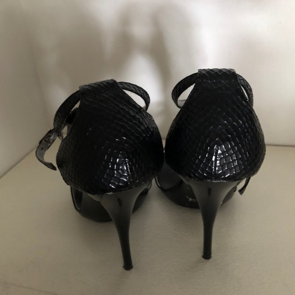 SEXY SNAKESKIN STILETTOS - Picture 3 of 6